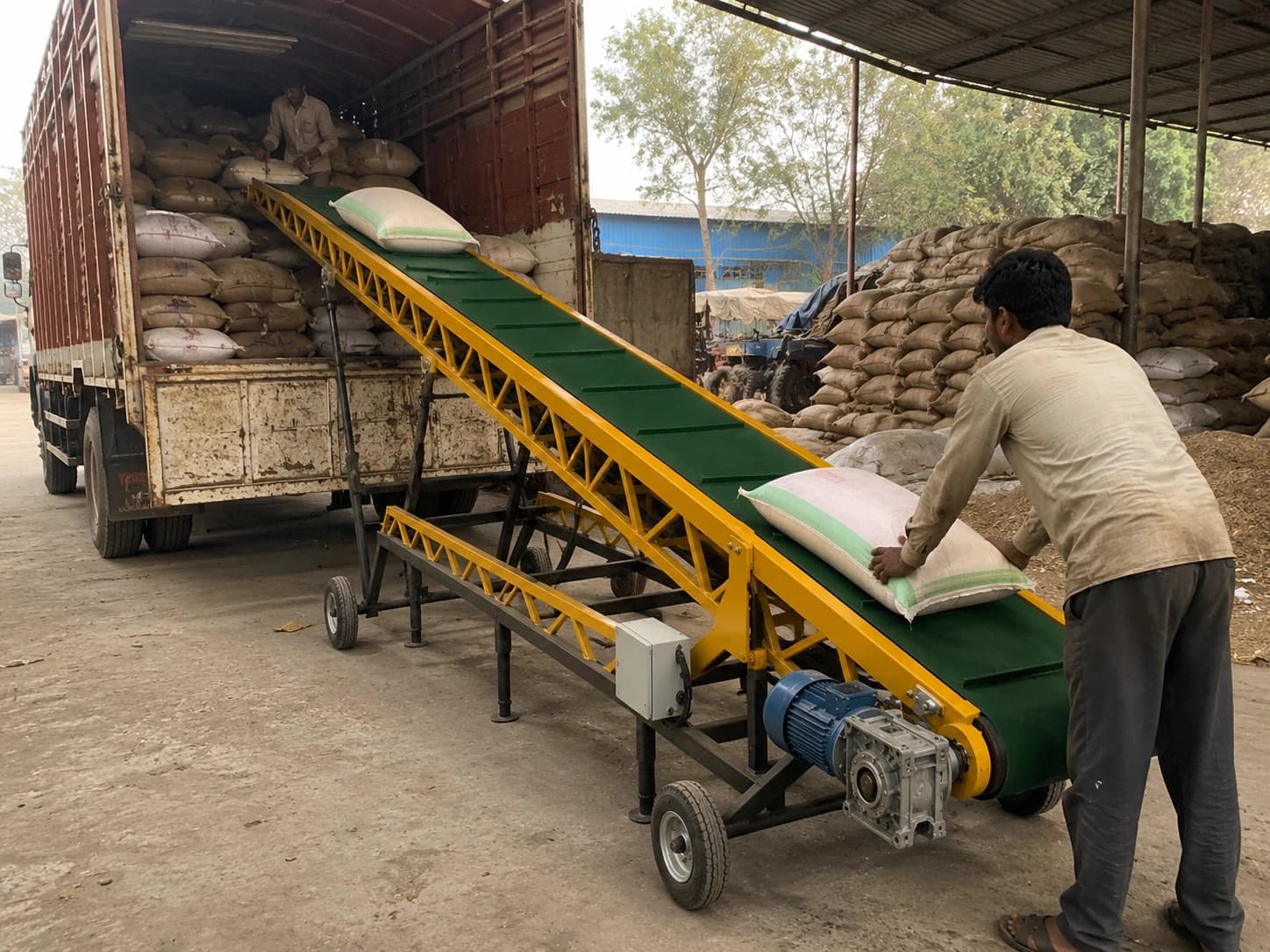 Bag Lifting Conveyor in use